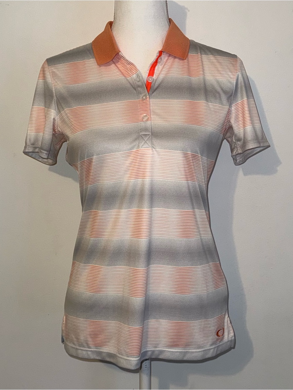 Oakley Women’s Performance Golf Polo Shirt Striped Gray Peach Small it t